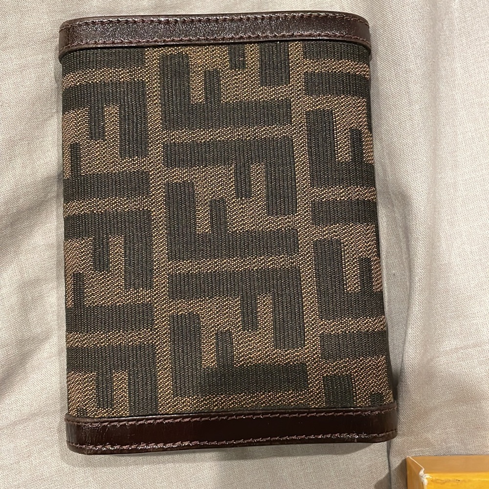 Fendi wallet - Picture 5 of 10